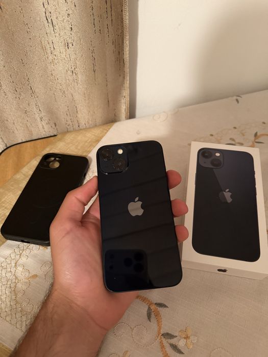 Vand iPhone 13 black 128 GB la cutie codat Orange