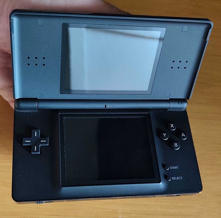 Nintendo DS Lite