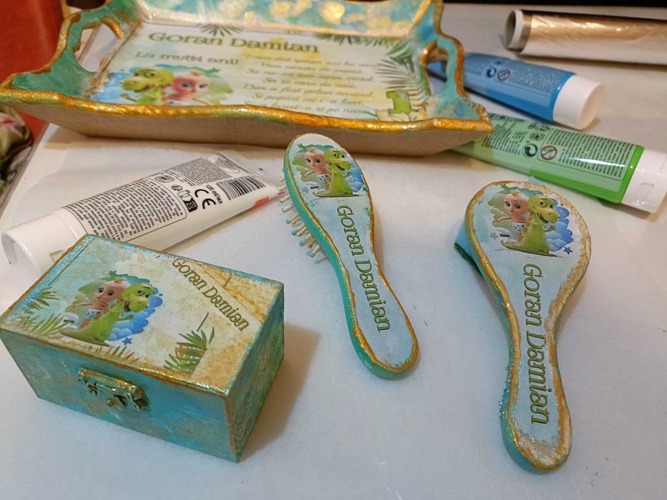 Tăviță pentru tăierea moțului