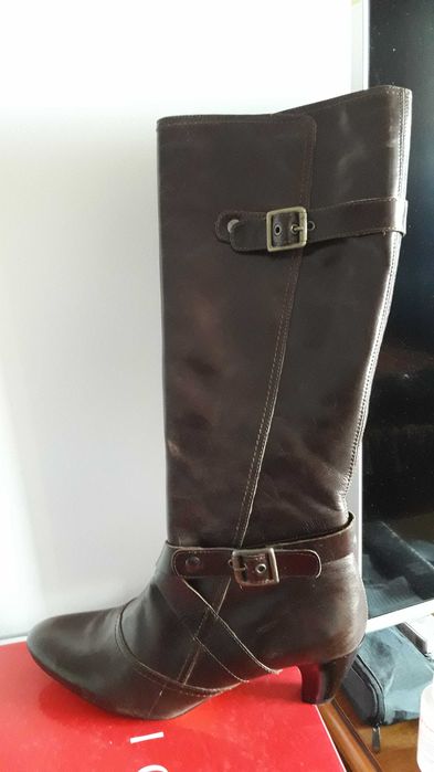 Cizme  italiene maro cu fermoar realizate din piele