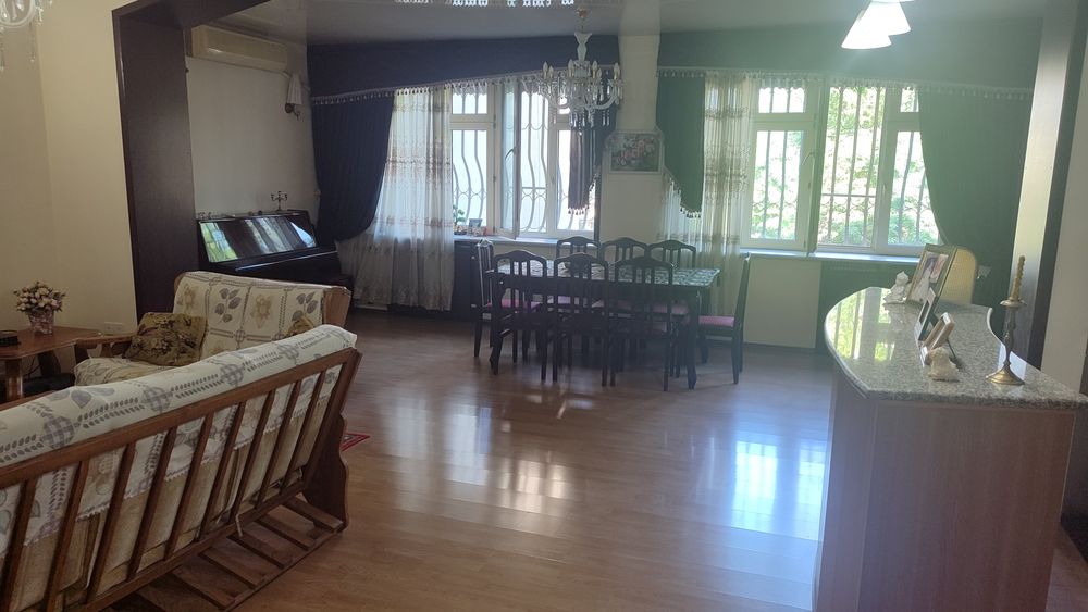 Эльбек Банковская 3/3/4