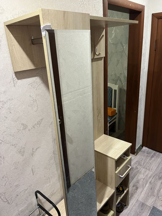Небольшой гарнитур в прихожую