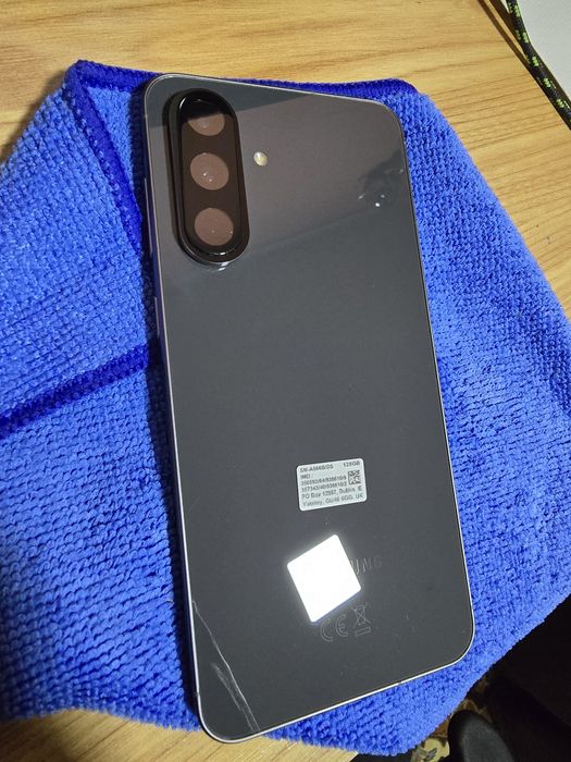 Vând Samsung galaxi a56