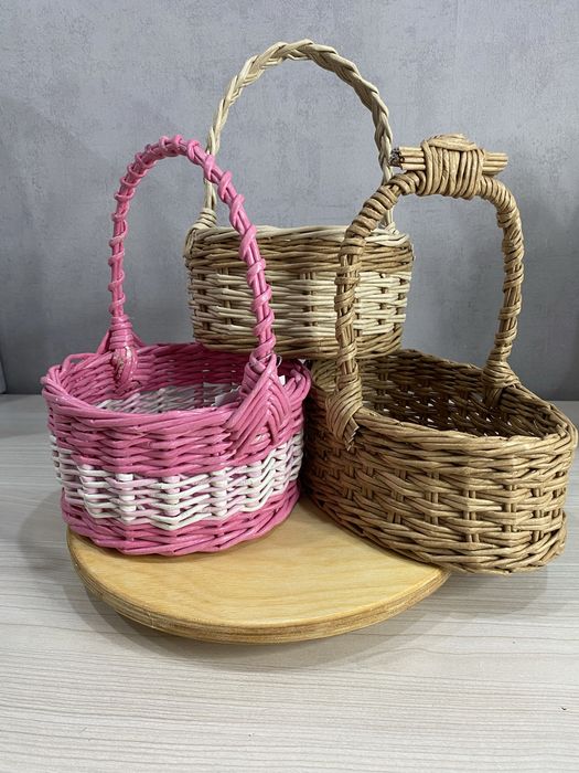 Корзинки плетеные