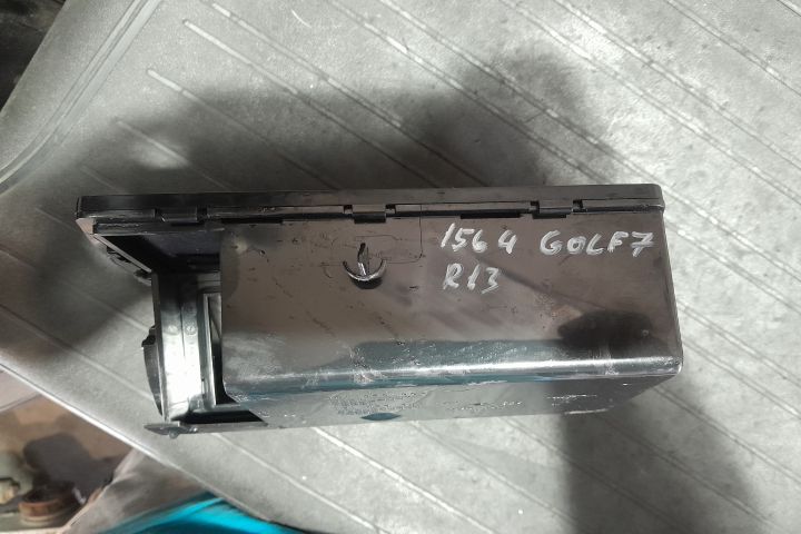 Scrumiera 5G1863391 5G1863391 Volkswagen VW Golf a 7-a generatie (fac
