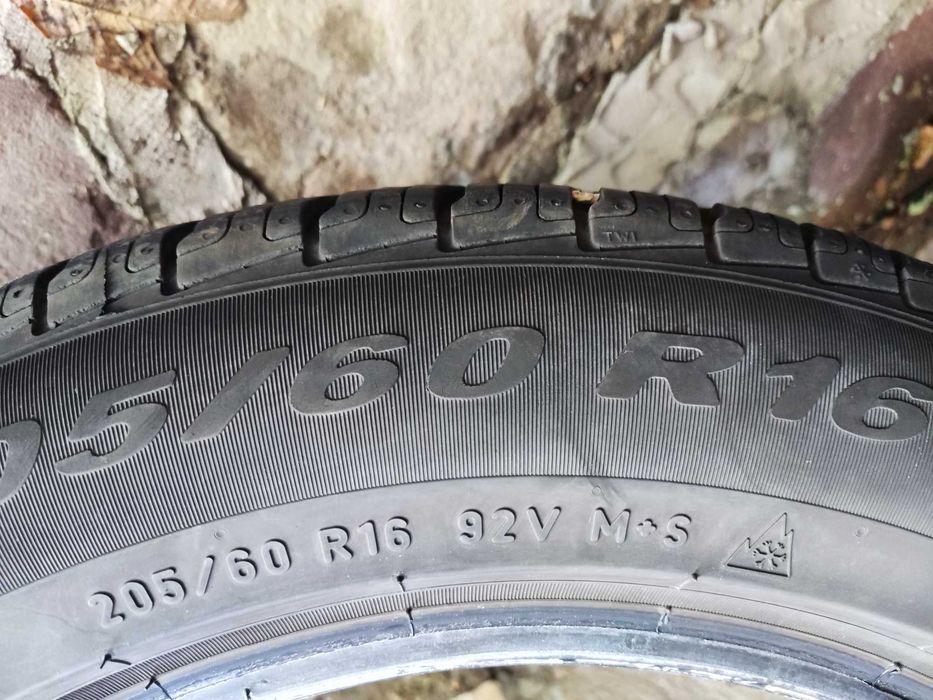 2 бр. всесезонни гуми 205/60/16 PIRELLI DOT 1623