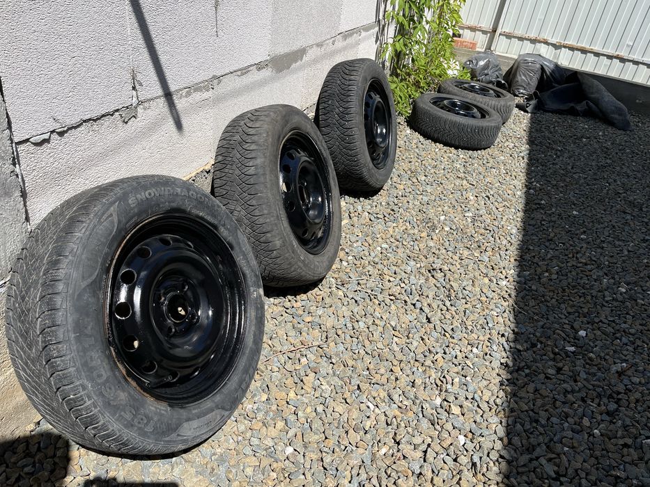 Vând set jante + anvelope 185/60 R14 M+S All Season