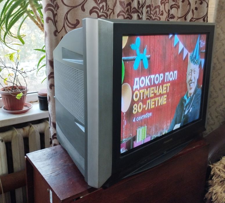 Продам телевизор Панасоник