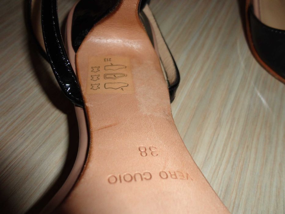 Sandale CosmoParis din piele veritabila lacuita marimea 38