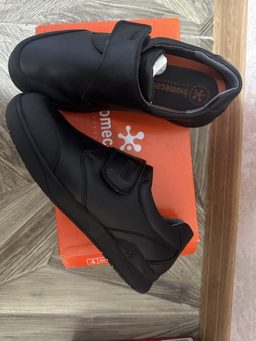 Продам туфли для мальчика