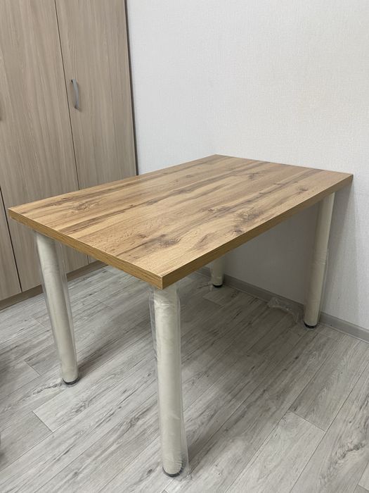 Продам стол кухонный 110х70х75