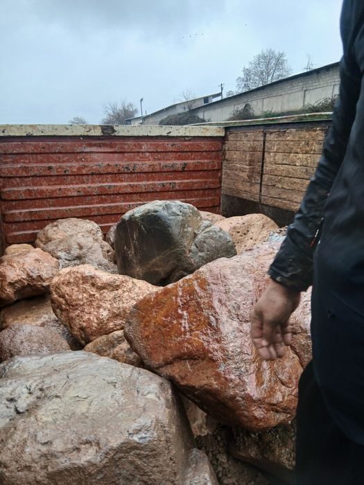 Натуралный камень