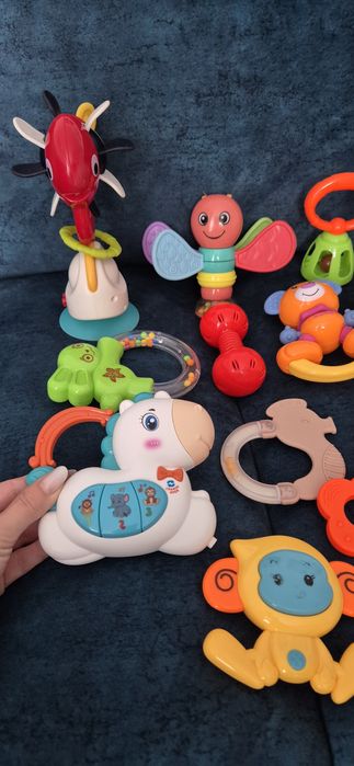 Lot jucarii bebe