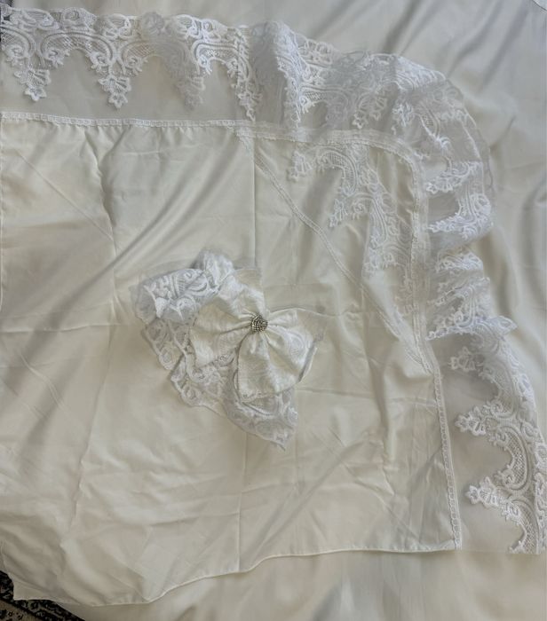 Кружевная пеленка для конверта пледа белая на выписку из роддома