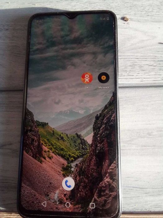 Смартфон реалме с35