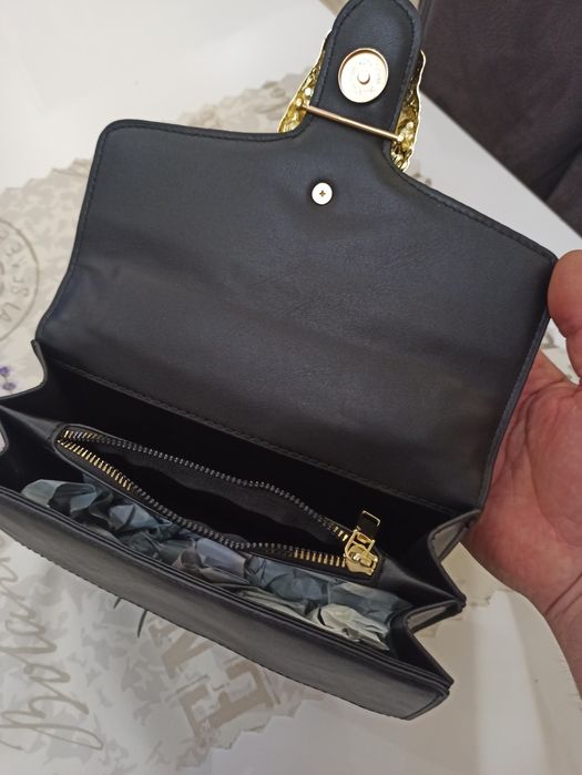 Продавам дамска чанта