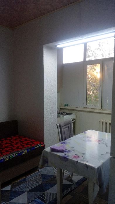 продам 1 ком. кв. в 10мкр дом 29