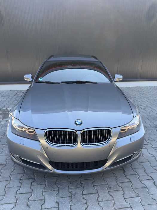 Dezmembrez bmw seria 3 320 Xdrive e90 e91 e92 f30 184 cai, 84.000 km impecabil, motor ca nou, n47d20c faruri elemente caroserie gri a52 piese Craiova