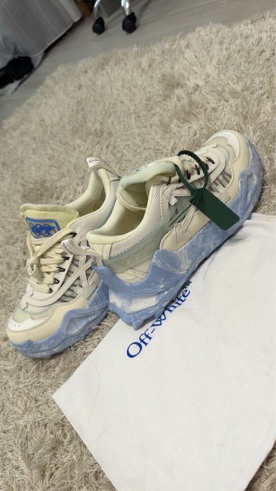 Off-White odsy blue marble