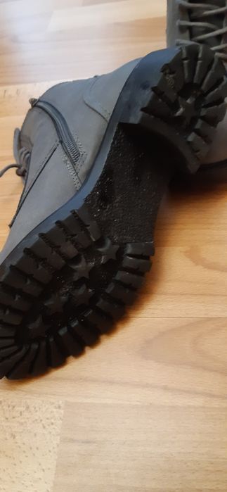 Дамски боти номер 39