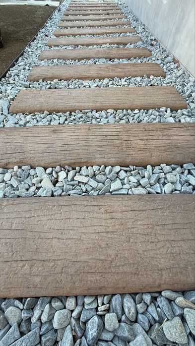 Log траверса плочи Semmelrock