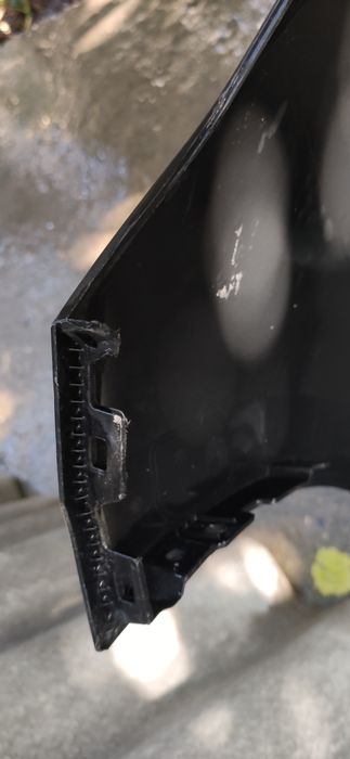 Kia K5 oldi zavod bamferi sotiladi Rangi Qora zavod banfer..!