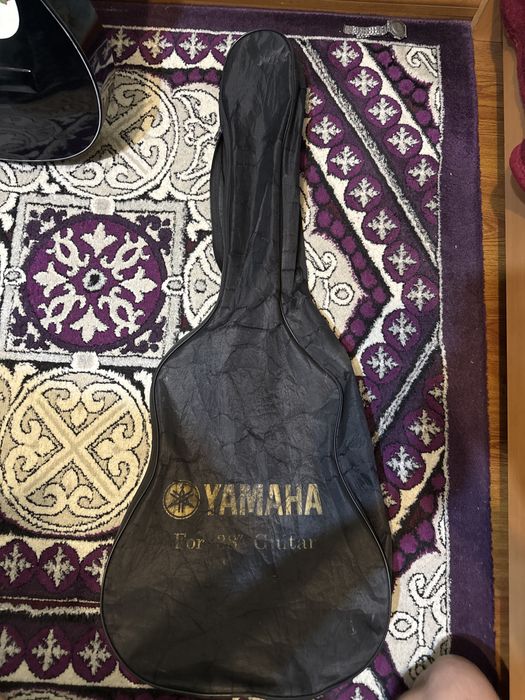 Акустическая гитара