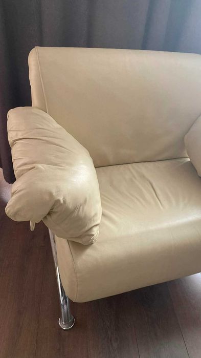 Фотьойл диван от естествена кожа