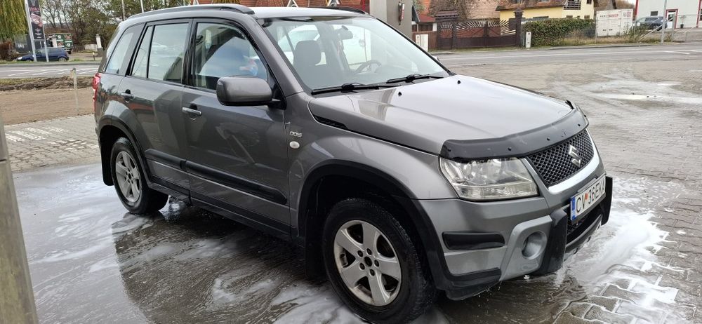 Suzuki grand vitara 4×4 1.9 DDIS**