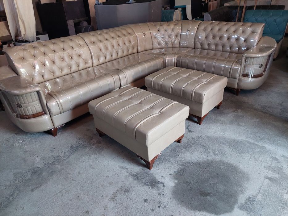 Уголок пуржинни пампесвие  Гастинние