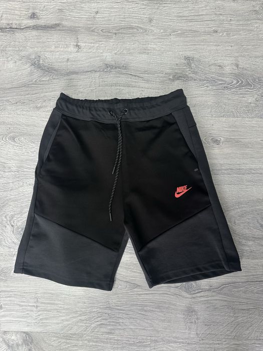 Compleu scurt de vara Nike Tech Fleece
