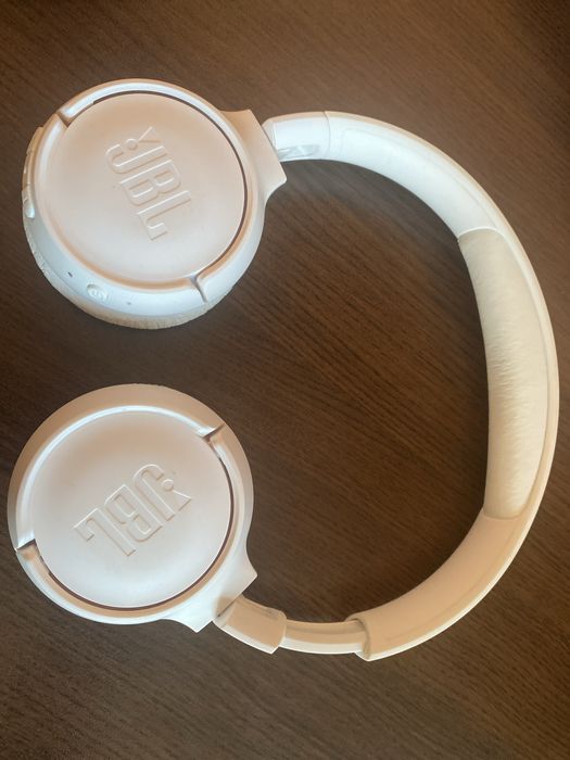 слушалки JBL Tune 750BTNC и JBL Tune 500BT