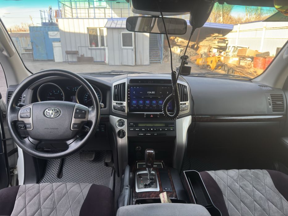 Land Cruiser 200