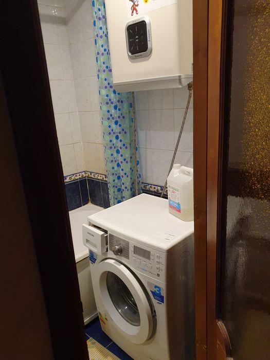 Сдам 2 комнатную ул.пл.КСК