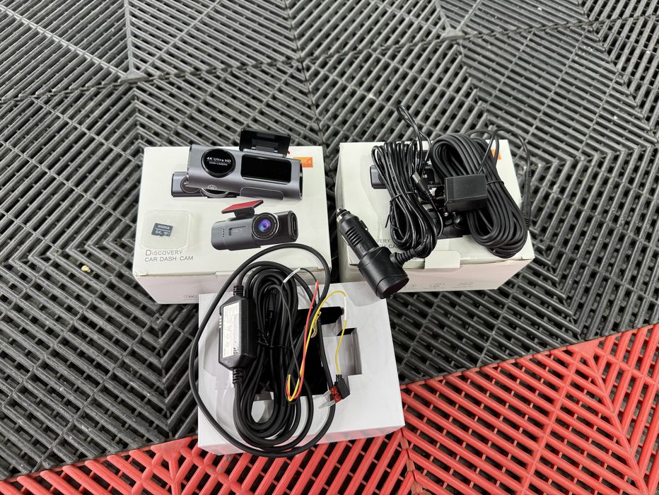 Camera auto pentru bord 4K + camera spate