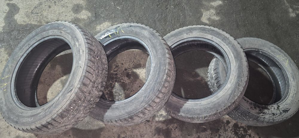 Продаю комплект б/у резины