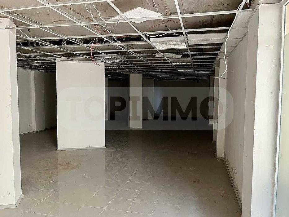 Магазин на крайбрежната алея в Балчик