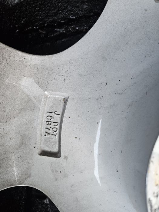 Патерица/резервна гума за Infiniti Fx Qx