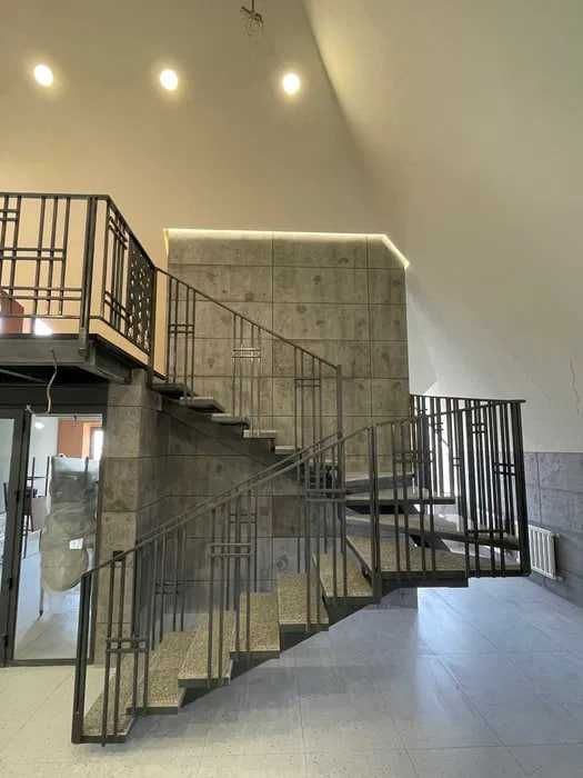 Аренда Офис здания 650м