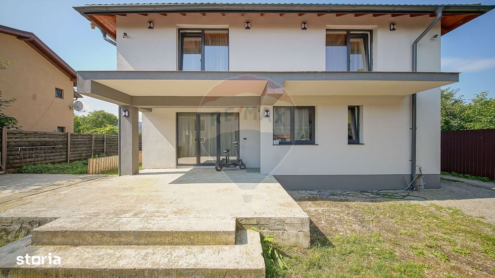 Casă cu panorama spectaculoasa in Sacele