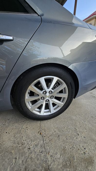 Срочна Малибу 1 автомат 3-позиция люкли сотилади