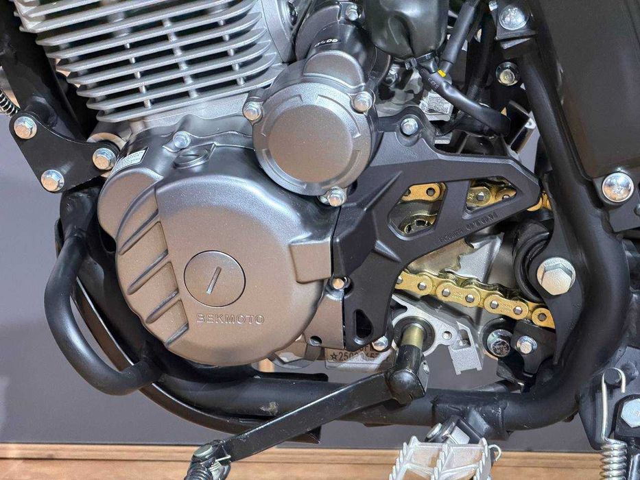 BEKMOTO 006S-F  300 кубовым