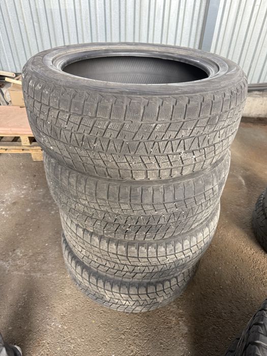 Продам резину BRIDGESTONE 245/55R19