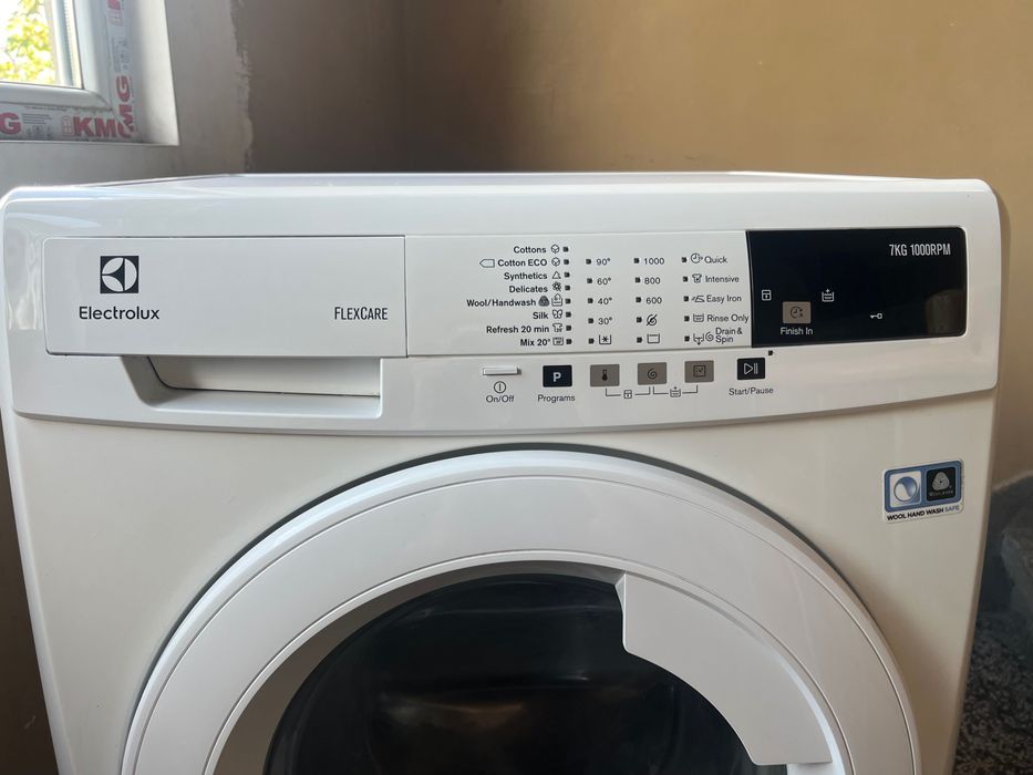 Пералня Electrolux EWF1074BW/ За части