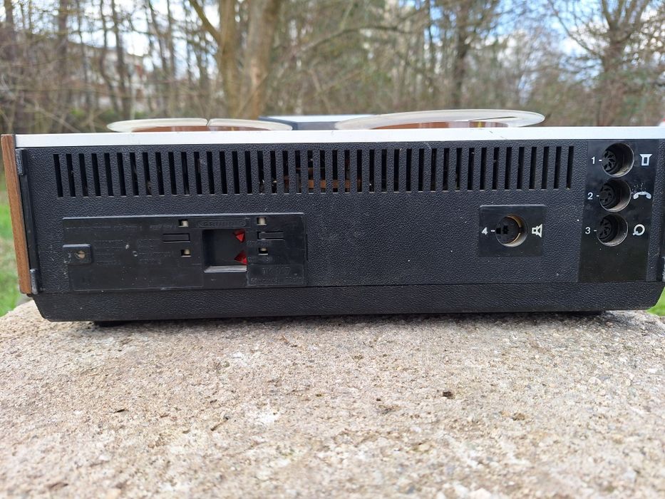 Ролков Магнетофон. BASF .CC Recorder 9110 .Commodore..ASAHI