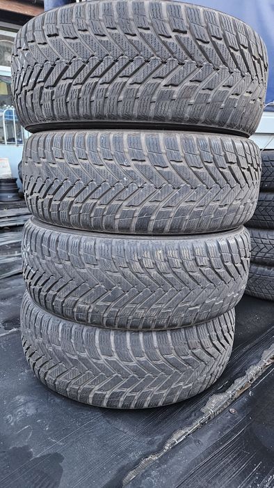 Гуми 235 60 17 нокиан