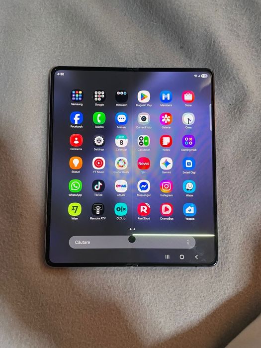 Vând sau schimb  z fold 5