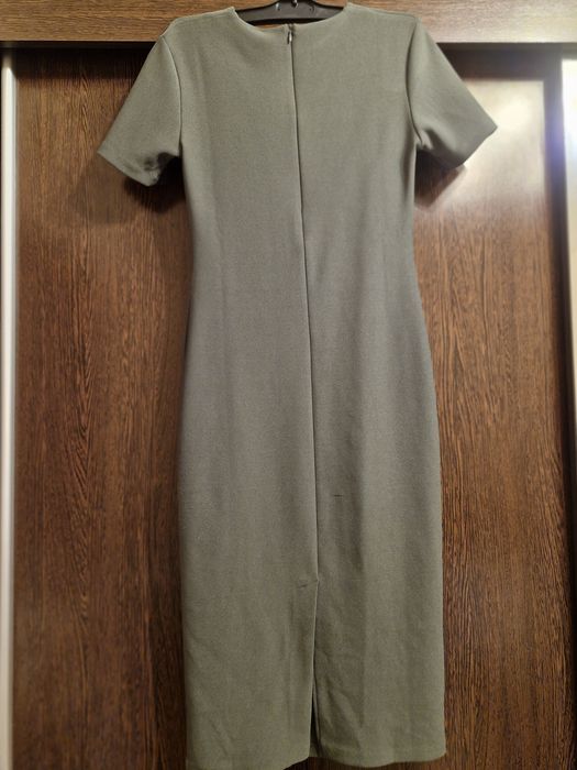 Rochie Zara  kaki cambrata