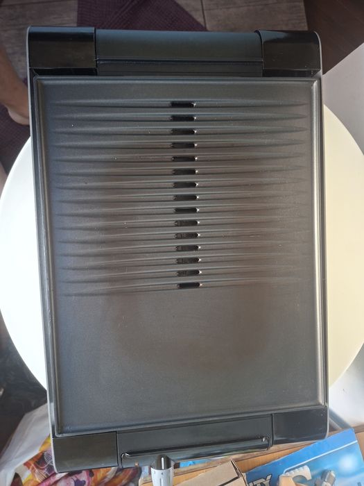 Gratar electric Philips HD4419