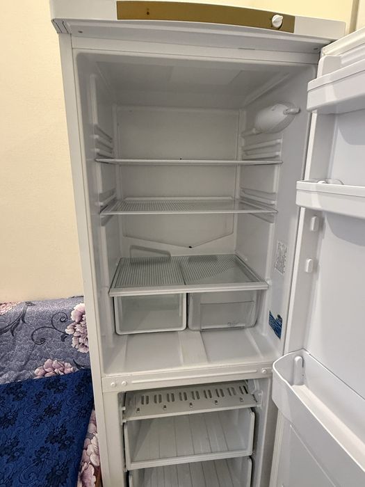 Холодильник в рабочем состоянии